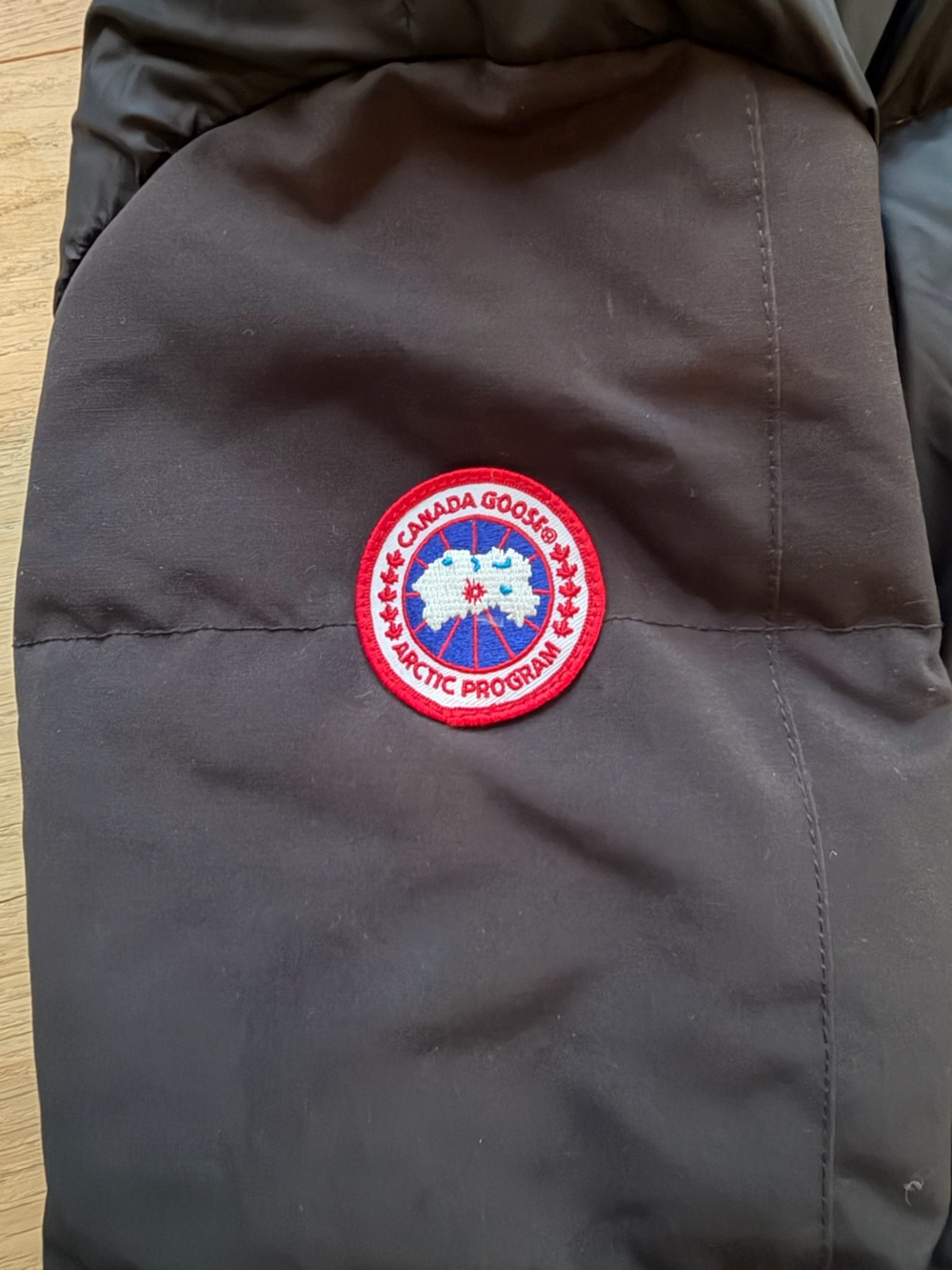 Authentic Canada Goose Whitehorse Black Puffer Goose Down jacket - Picture 3 of 4